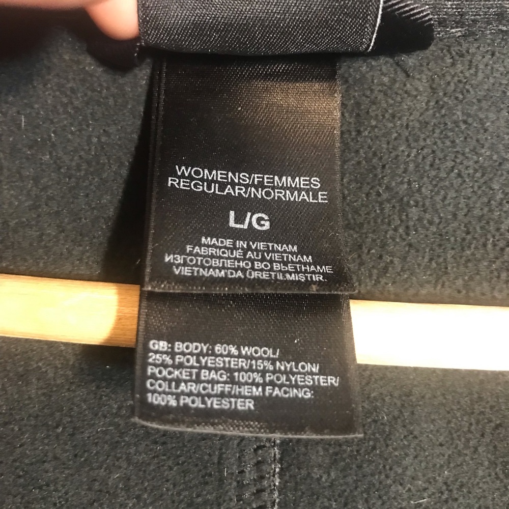 North face jacket - Picture 8 of 9